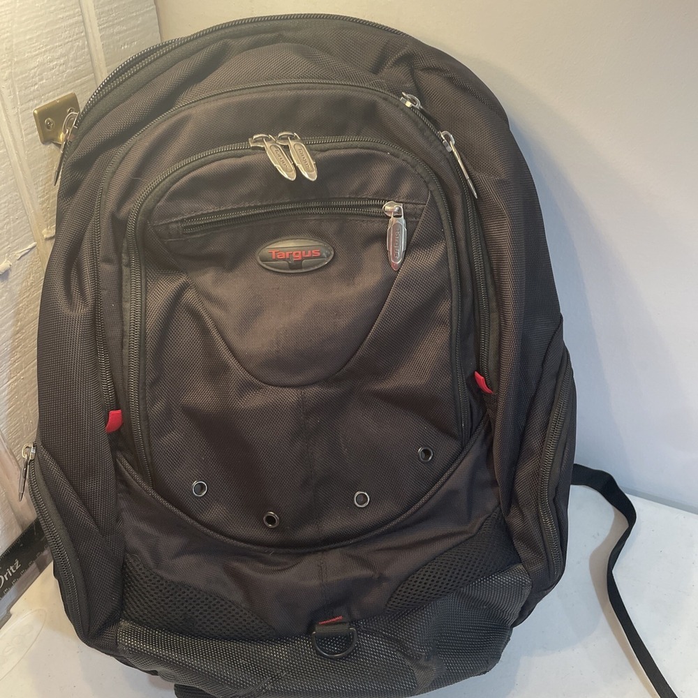 TARGUS Notebook Backpack Laptop School Travel Bag Black USED In GREAT SHAPE